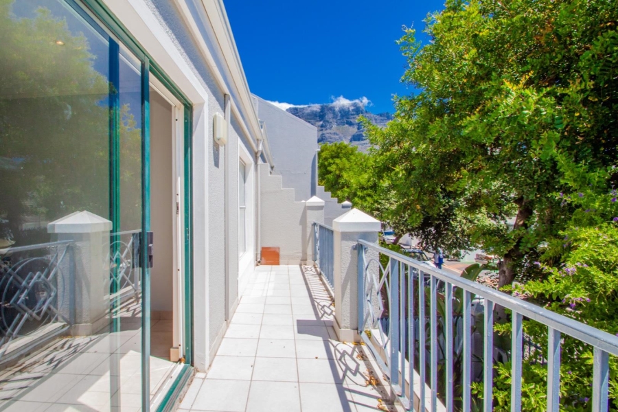 To Let 3 Bedroom Property for Rent in Vredehoek Western Cape